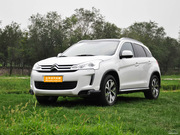 2012款 2.0L 四驅(qū)豪華版 2012款 2.0L 四驅(qū)豪華版