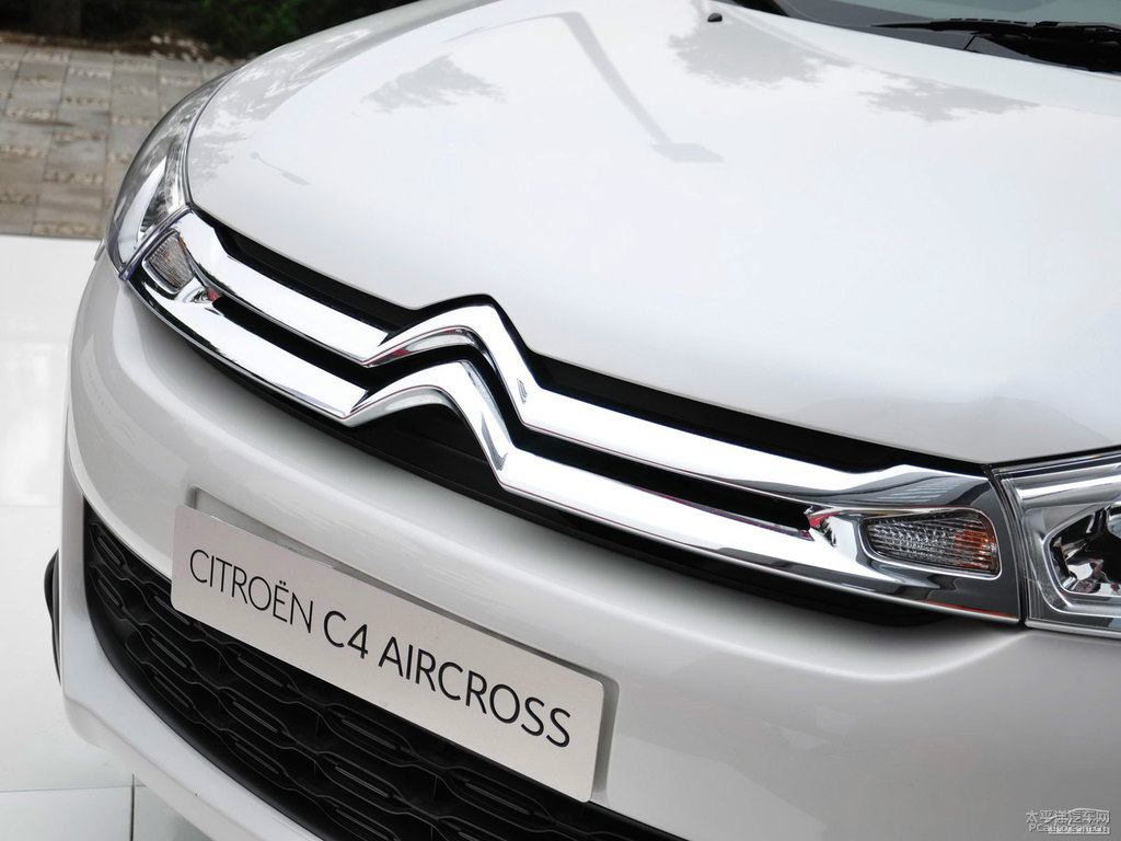 ѩFC4 AIRCROSS(M)^DƬ