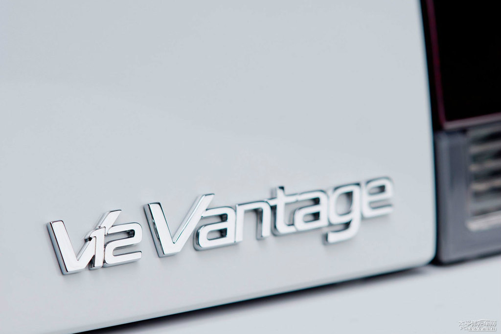 V12 VantageDƬ