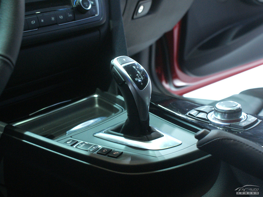 寶馬3系(進口)內(nèi)飾高清大圖