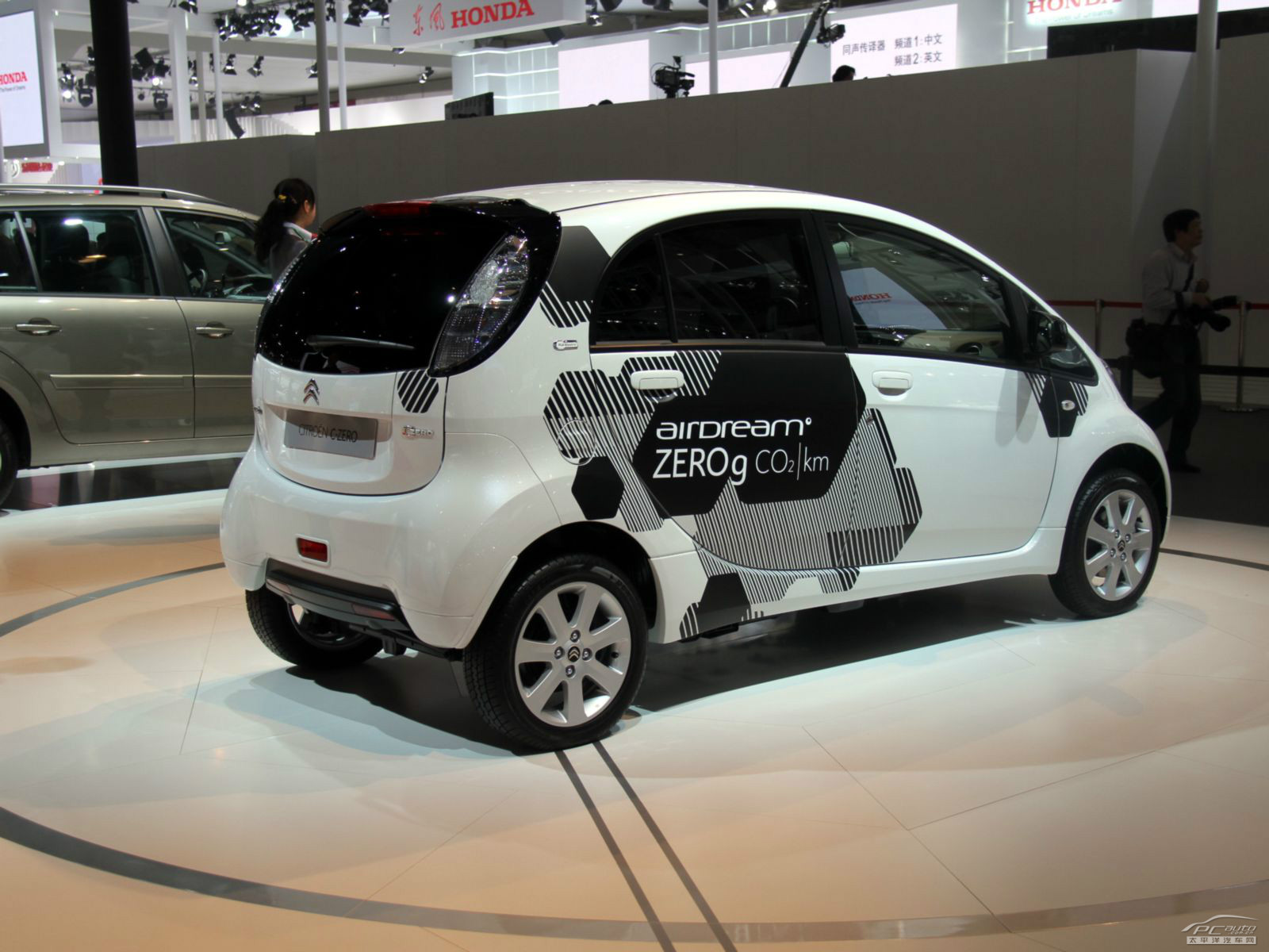 雪鐵龍C-ZERO外觀高清大圖