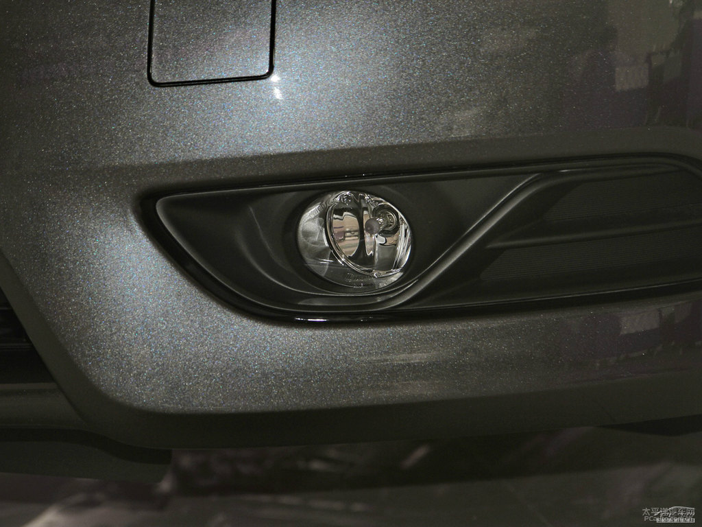 鉑金灰軒逸車頭外觀圖片