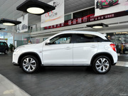 2012款 2.0L 四驅(qū)豪華版 2012款 2.0L 四驅(qū)豪華版