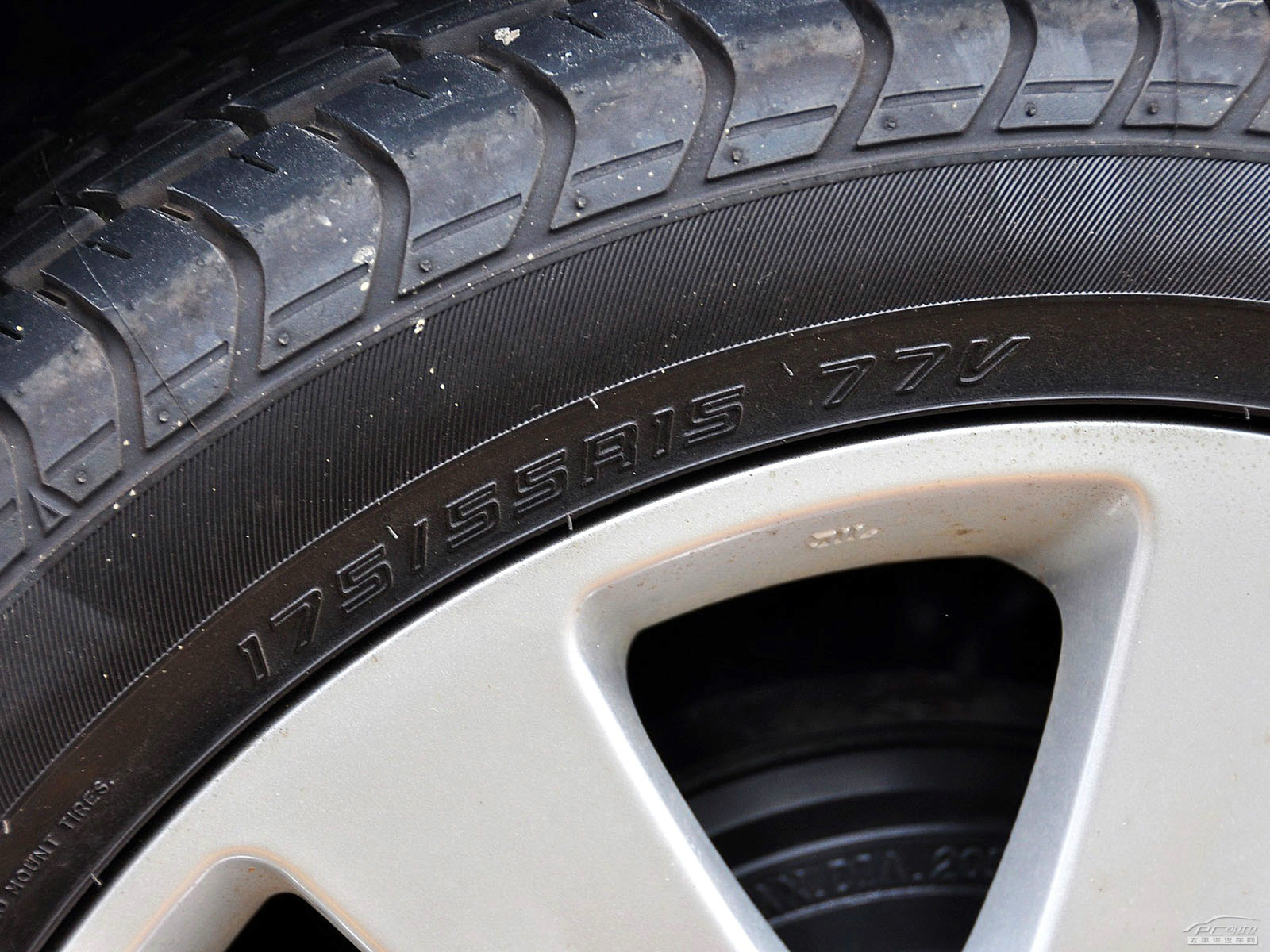 雪鐵龍C-ZERO細(xì)節(jié)高清大圖