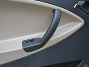 2012款 1.8L 手動 兩驅舒適型 2012款 1.8L 手動 兩驅舒適型