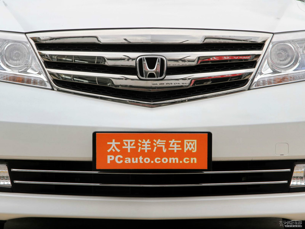 云端白艾力紳車頭外觀圖片