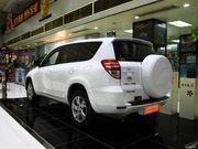 2011款 2.0L AT 四驅(qū)版 2011款 2.0L AT 四驅(qū)版