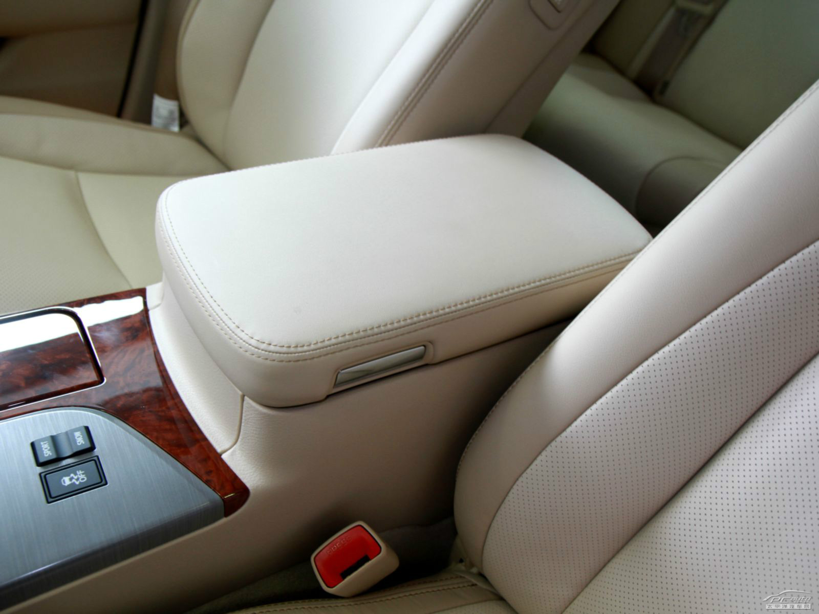 皇冠內(nèi)飾高清大圖