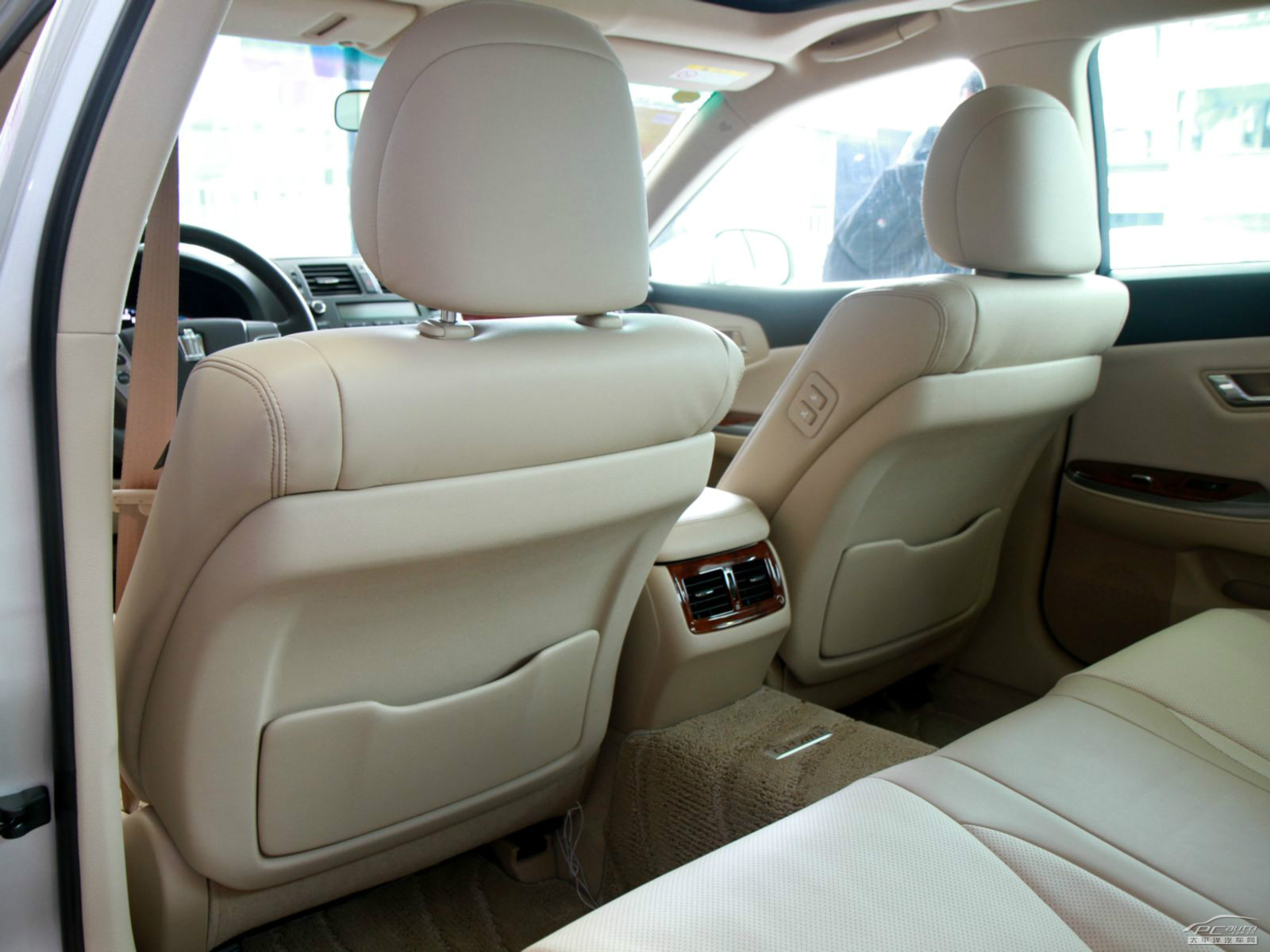 皇冠內(nèi)飾高清大圖