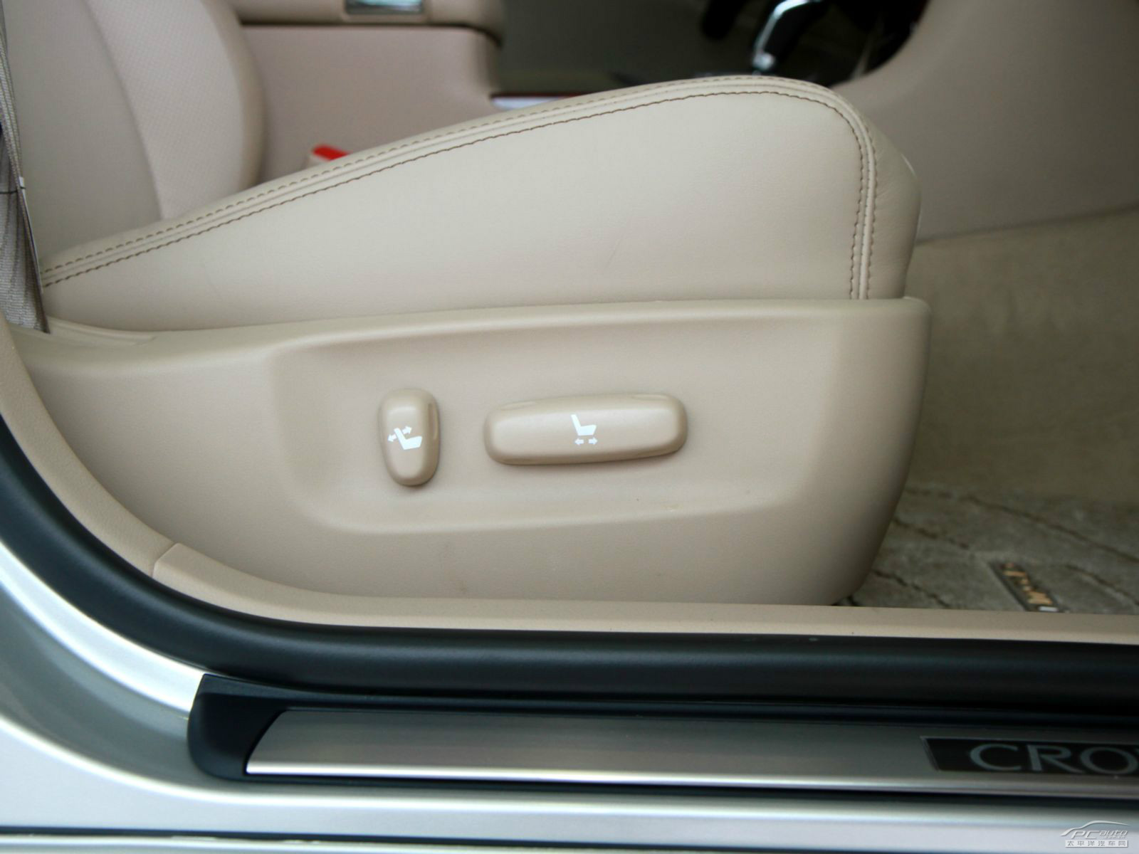 皇冠內(nèi)飾高清大圖