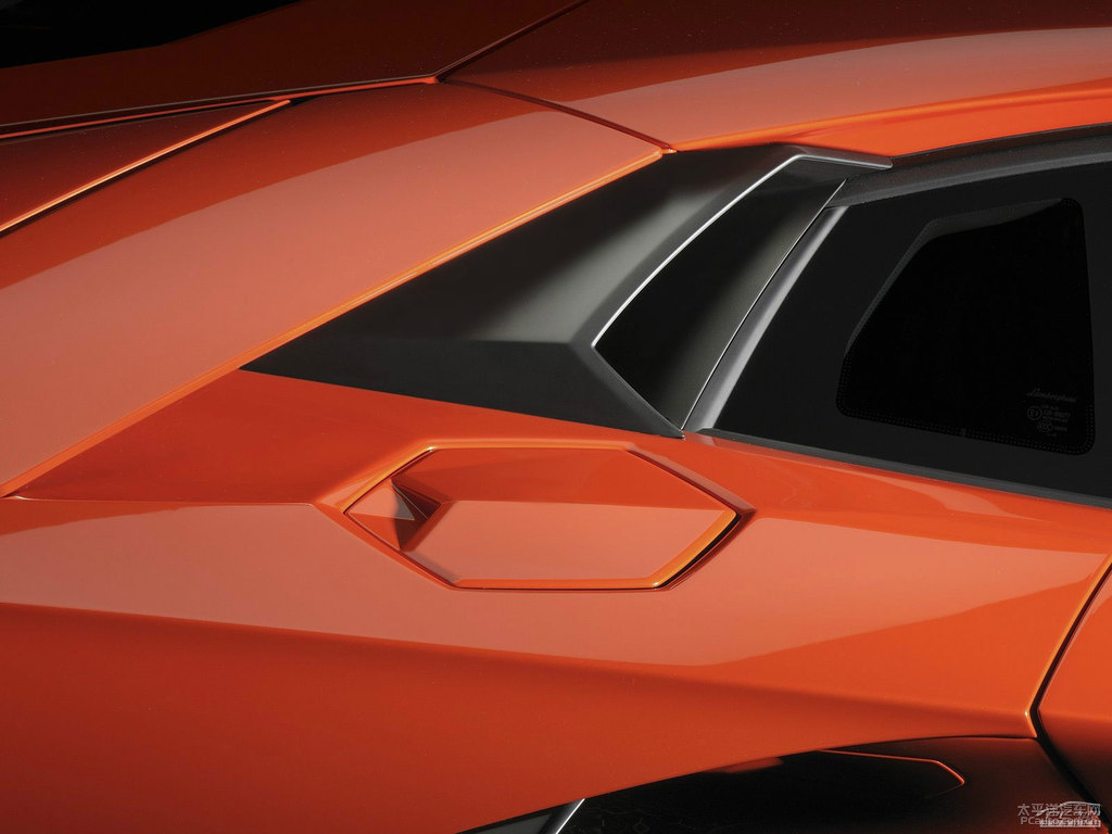 ɫAventador܇^DƬ