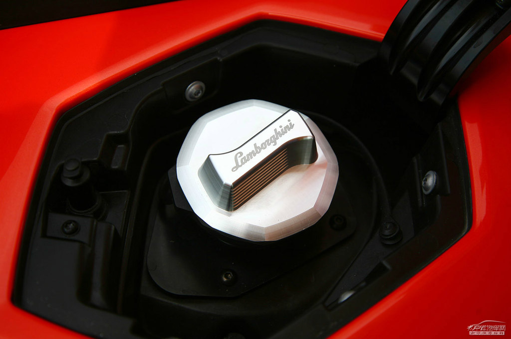 橙色Aventador車身外觀圖片