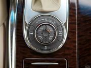 2012款 5.6L 旗艦版 2012款 5.6L 旗艦版