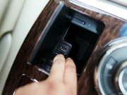 2012款 5.6L 旗艦版 2012款 5.6L 旗艦版