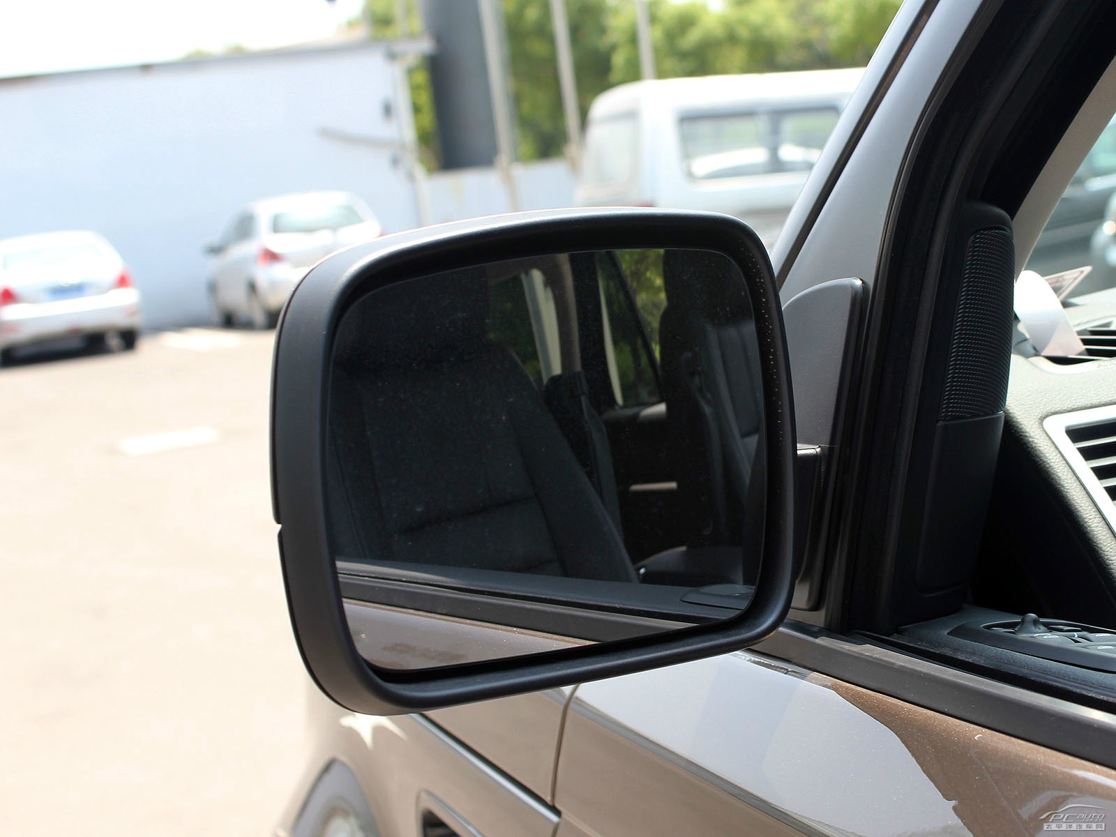 攬勝運動外觀高清大圖