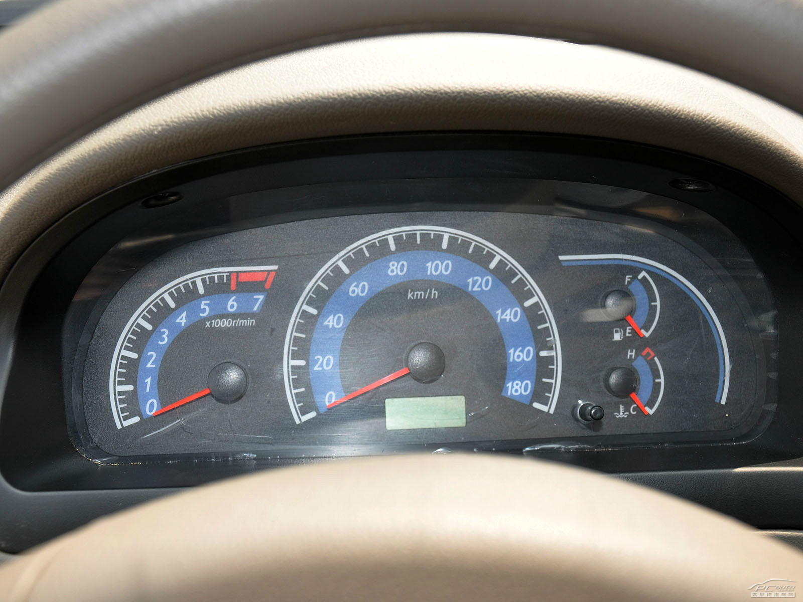 佳寶V70內(nèi)飾高清大圖