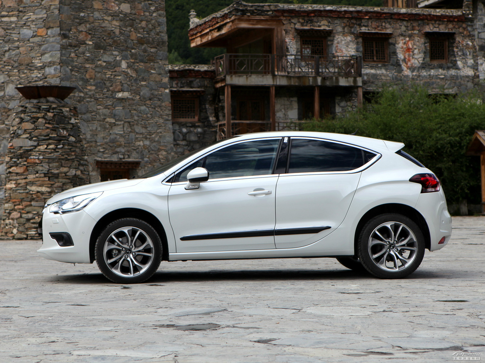 DS 4外觀高清大圖