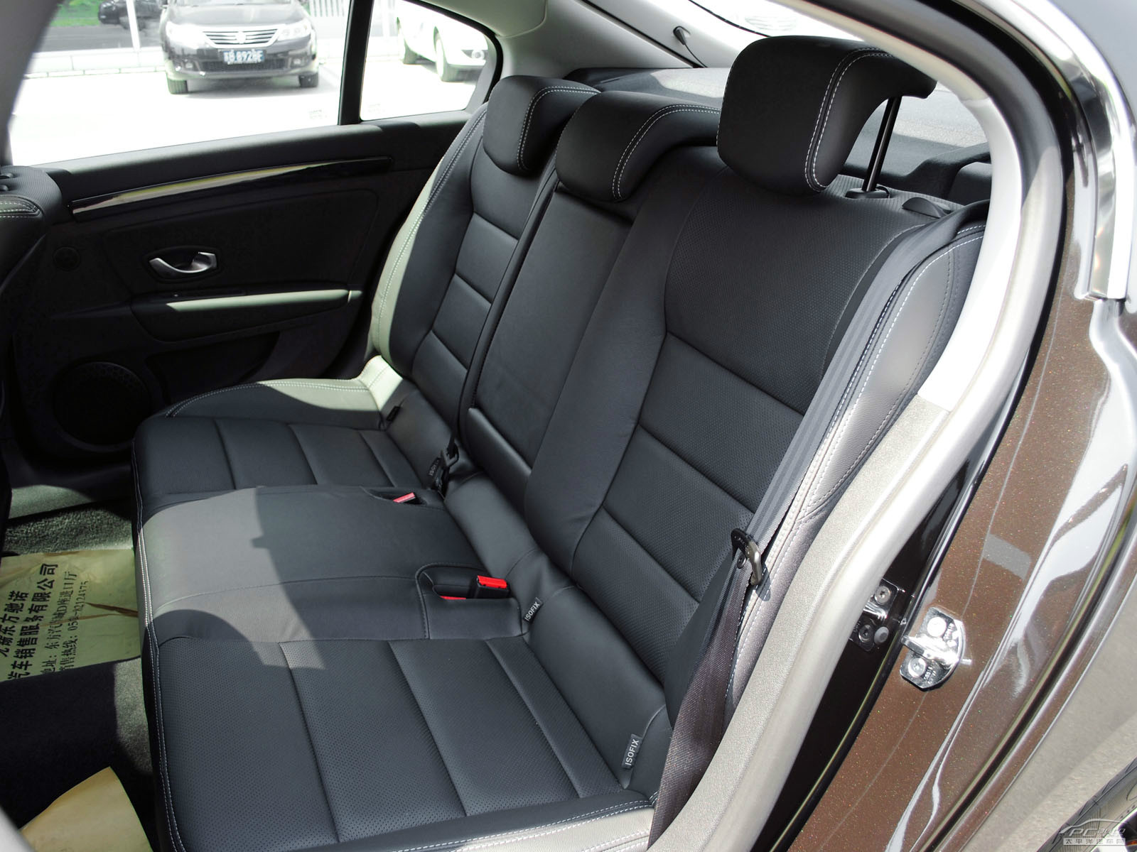 拉古那內(nèi)飾高清大圖