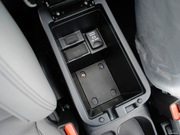 2012款 2.0L 兩驅(qū)豪華版 2012款 2.0L 兩驅(qū)豪華版