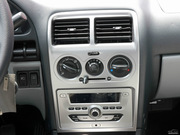 2012款 1.3L 手動舒適型 2012款 1.3L 手動舒適型