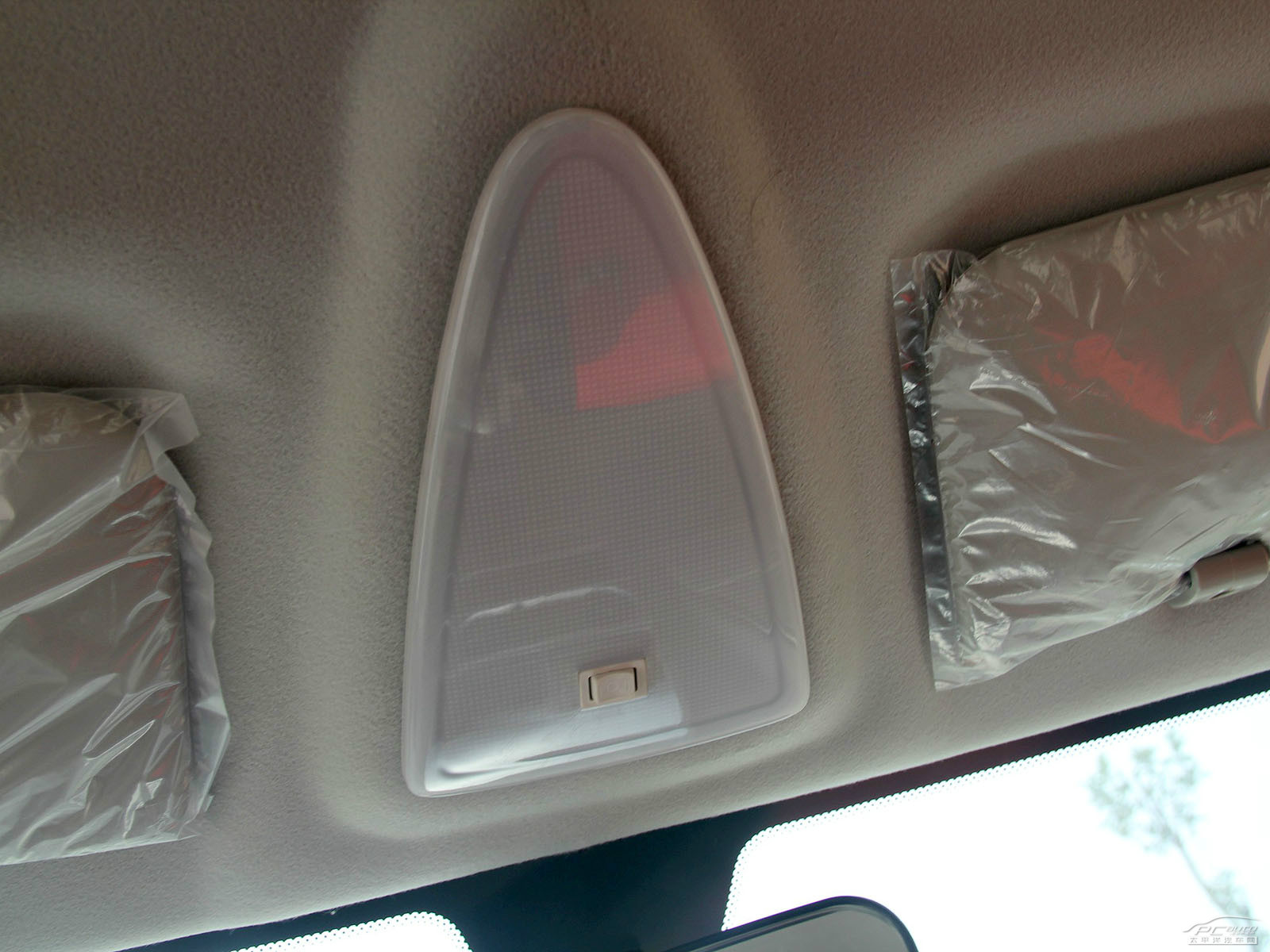 愛迪爾內(nèi)飾高清大圖