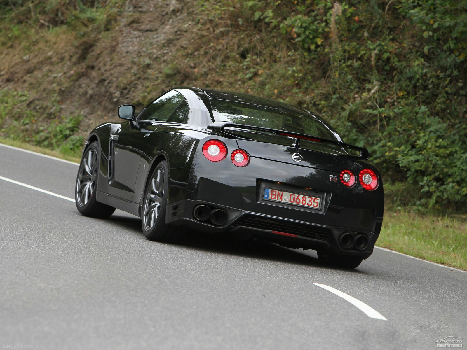 日產(chǎn)GT-R外觀高清大圖