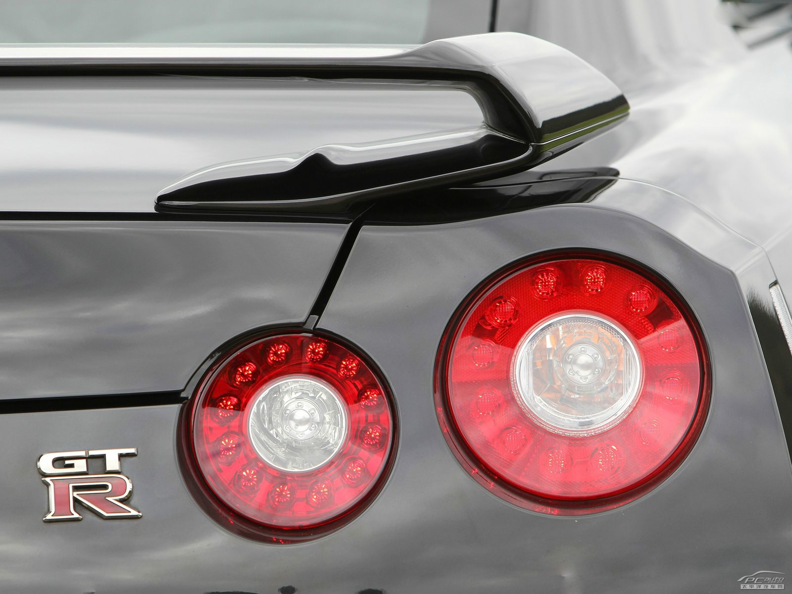 日產(chǎn)GT-R外觀高清大圖
