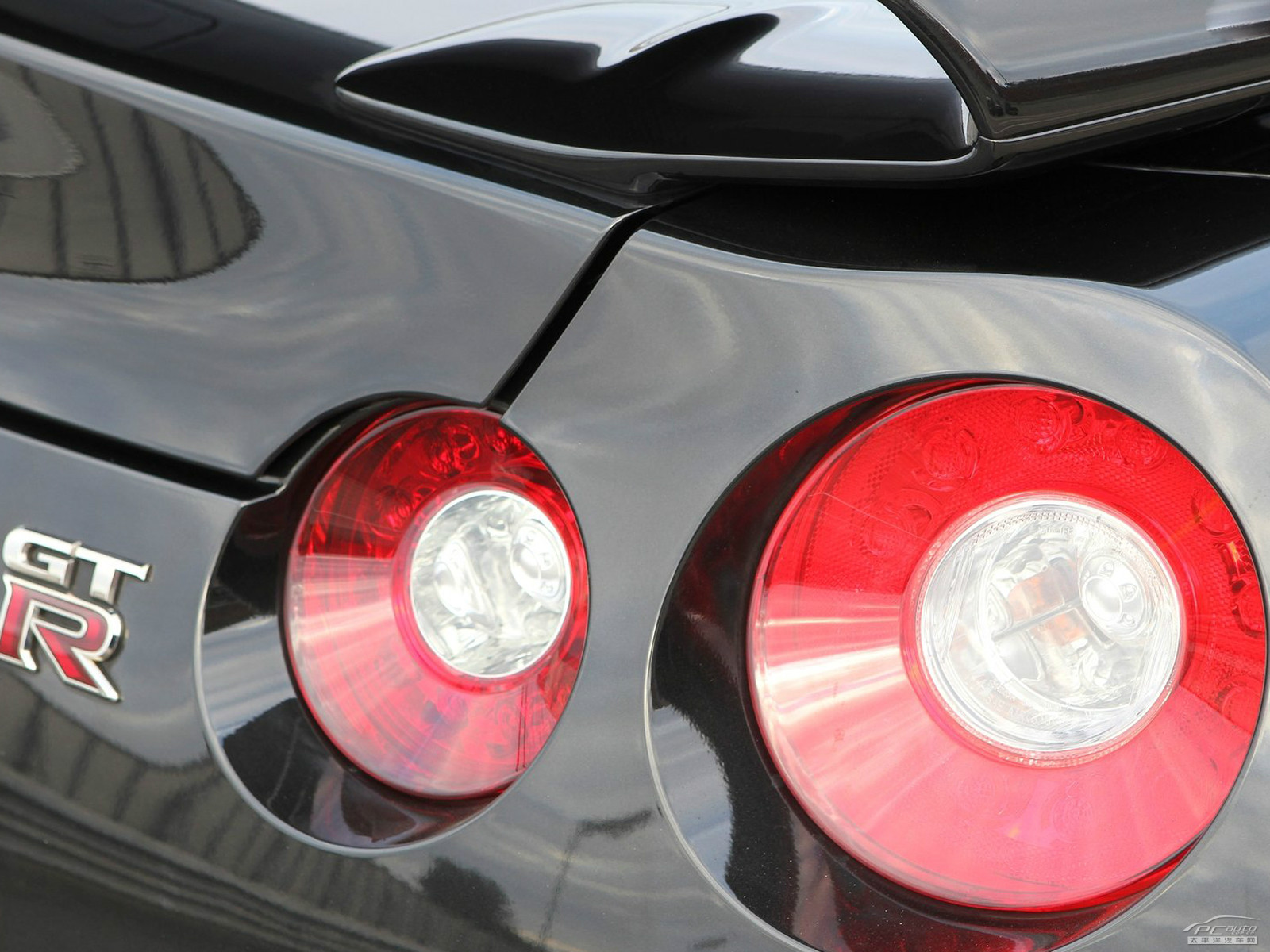 日產(chǎn)GT-R外觀高清大圖