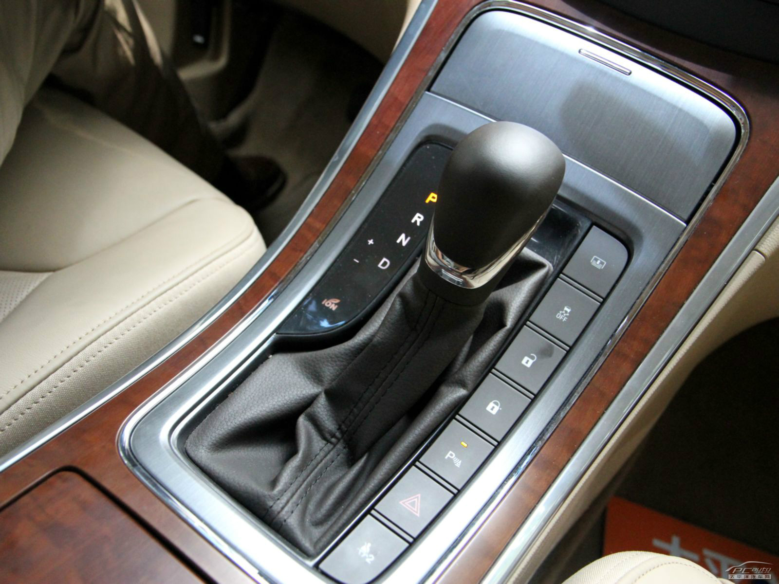 榮威950內(nèi)飾高清大圖