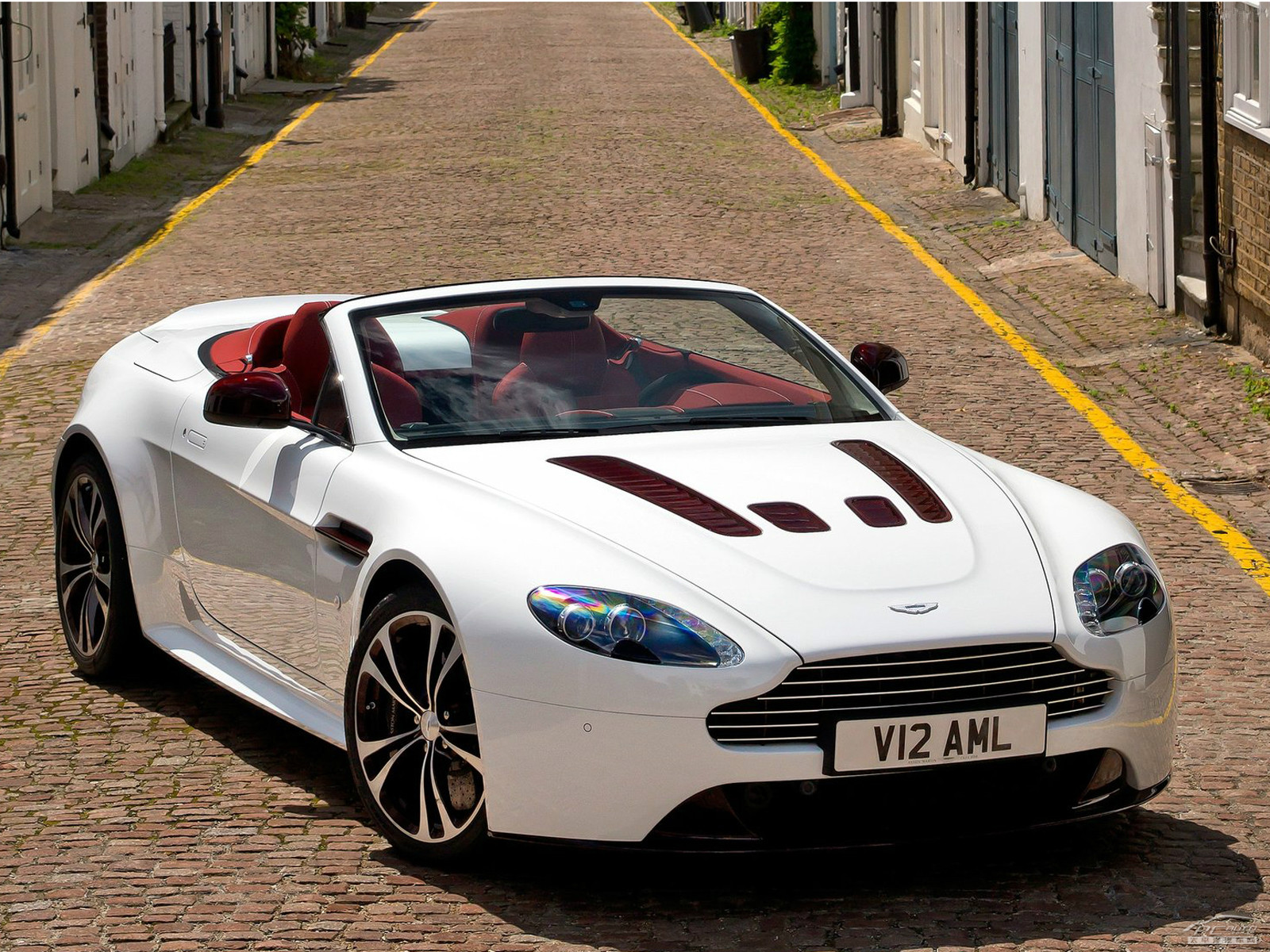 V12 Vantage外觀高清大圖