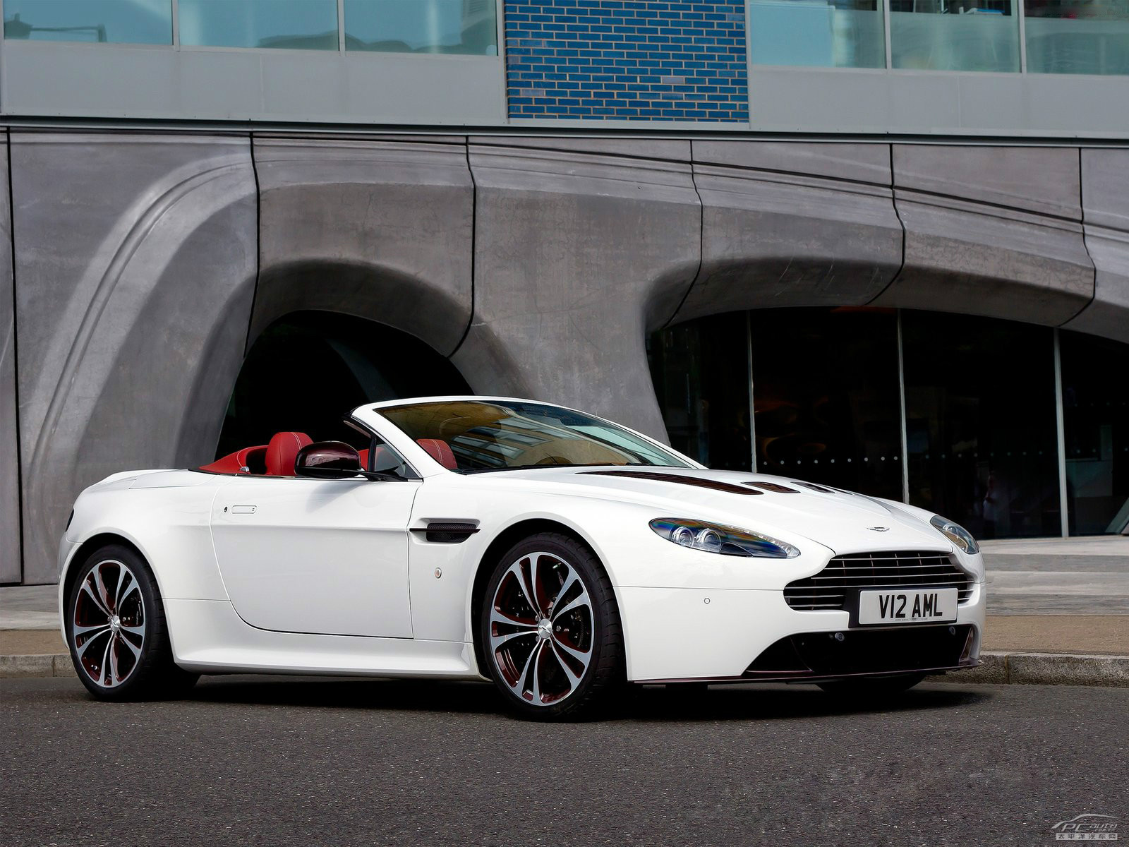 V12 Vantage外觀高清大圖