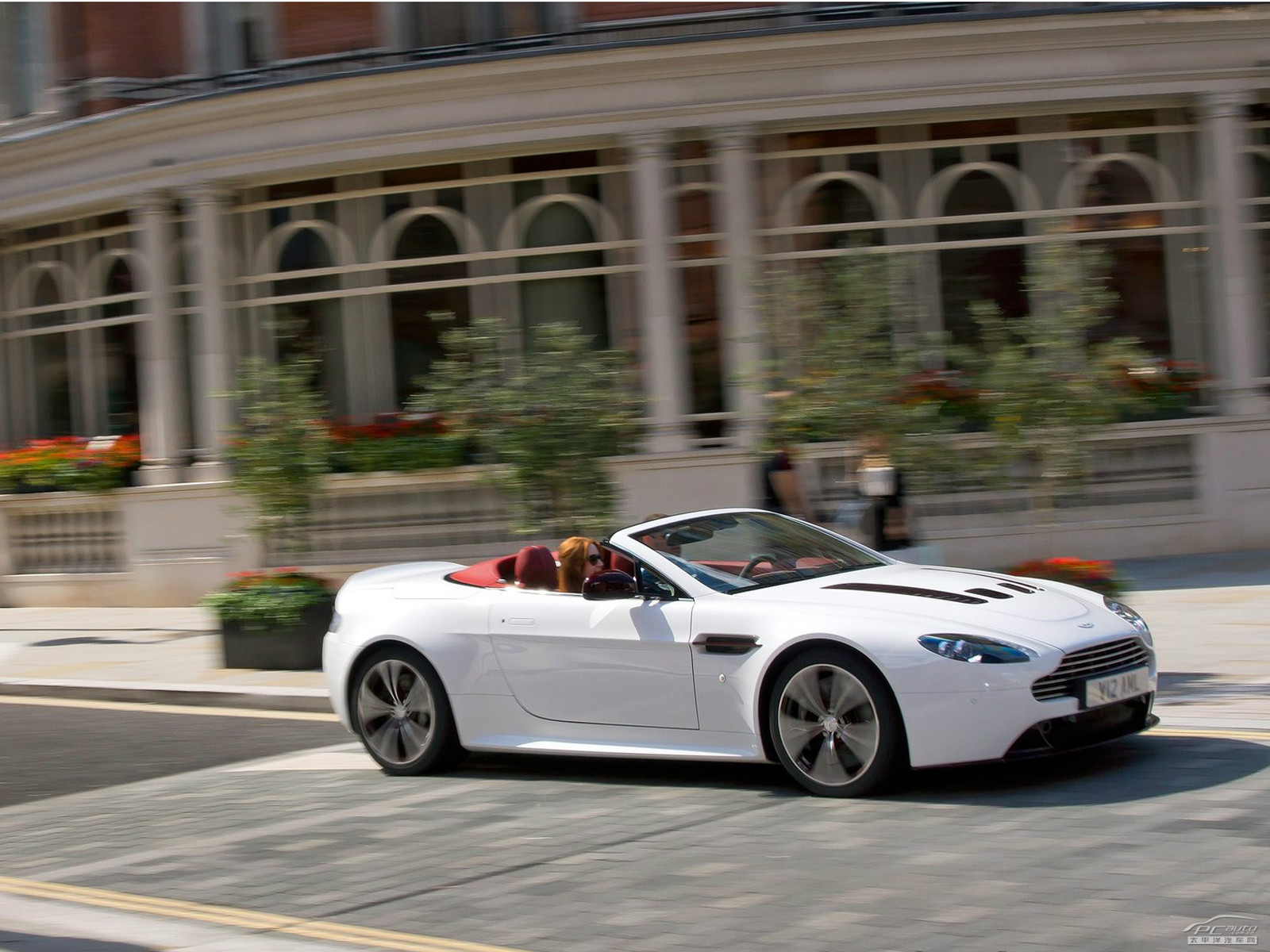 V12 Vantage外觀高清大圖