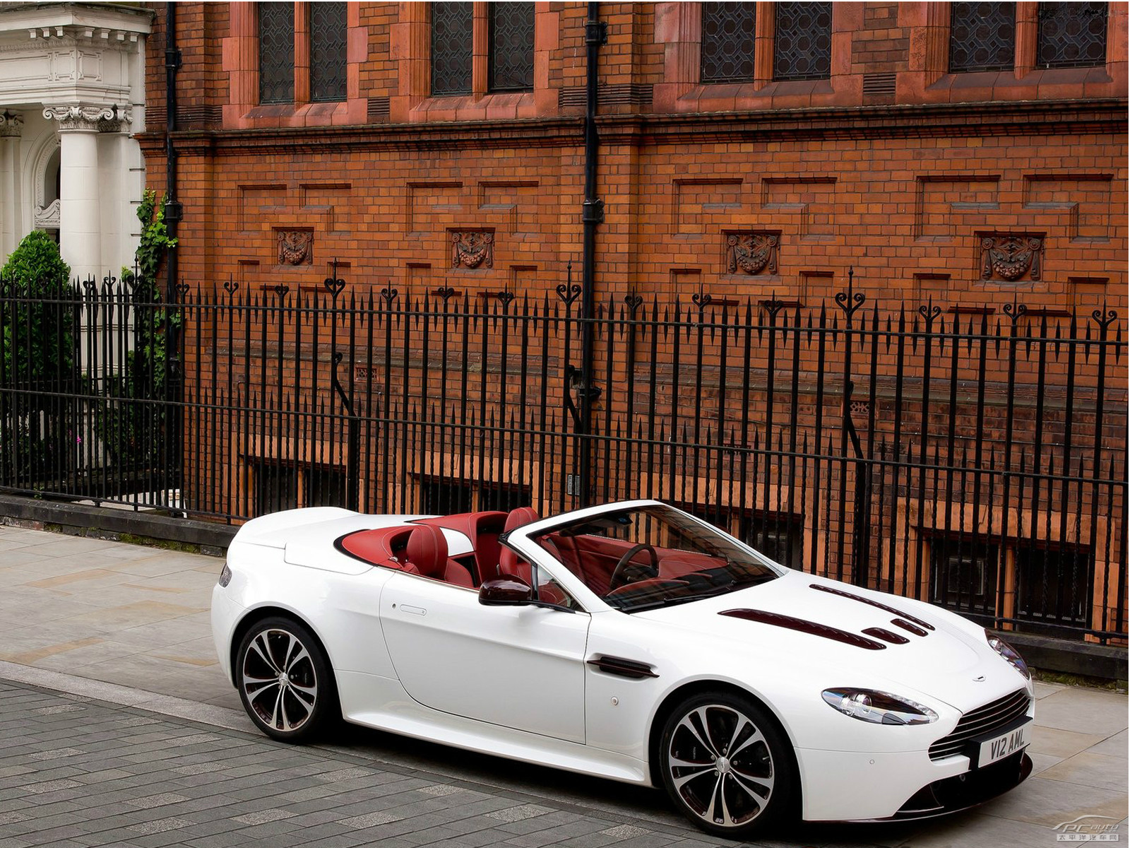 V12 Vantage外觀高清大圖