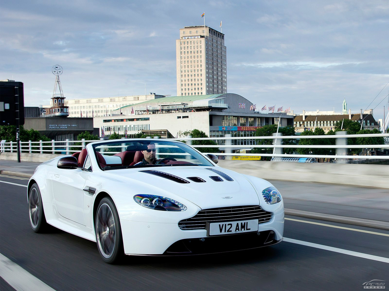 V12 Vantage外觀高清大圖