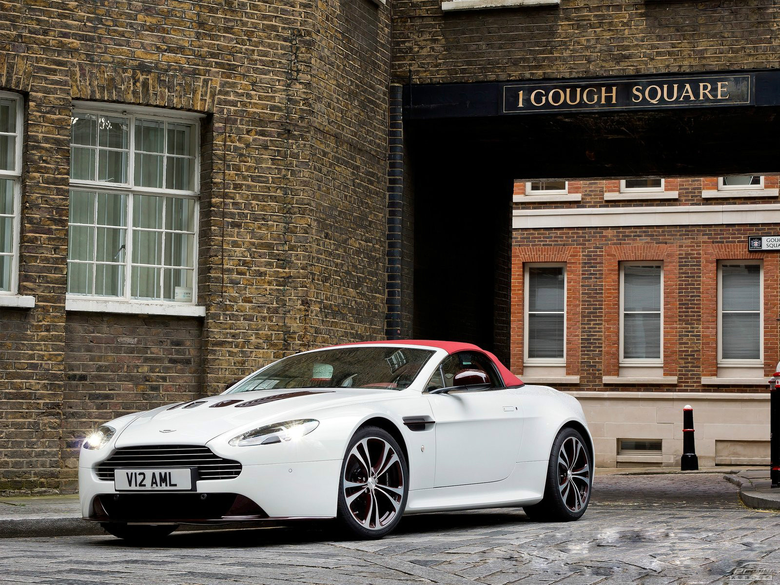 V12 Vantage外觀高清大圖