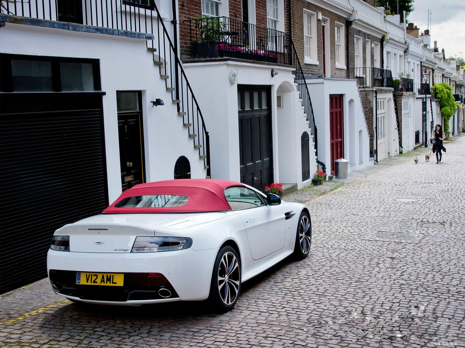 V12 Vantage外觀高清大圖