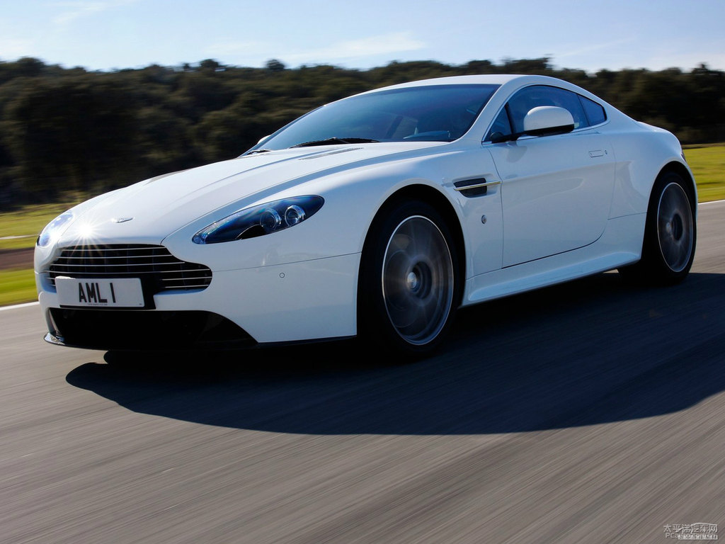 ¶V8 Vantage܇^^DƬ