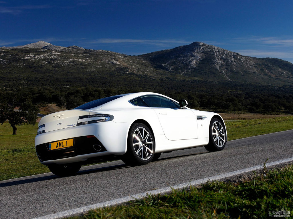 ¶V8 Vantage܇^^DƬ