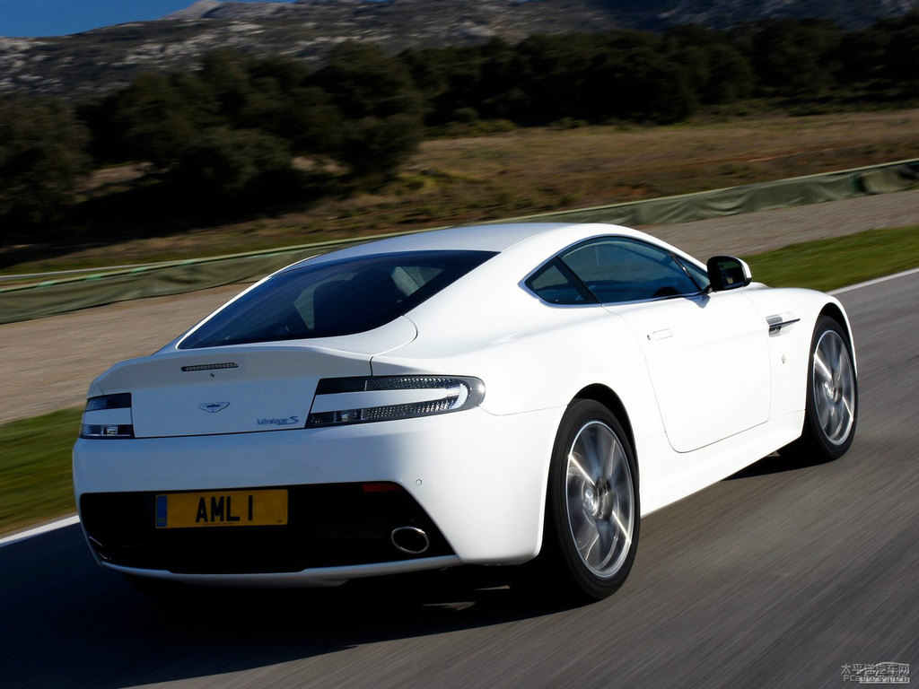 ¶V8 Vantage܇^^DƬ
