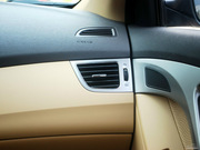 2012款 1.6L 自動(dòng)尊貴型 2012款 1.6L 自動(dòng)尊貴型
