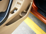 2012款 1.6L 自動(dòng)尊貴型 2012款 1.6L 自動(dòng)尊貴型