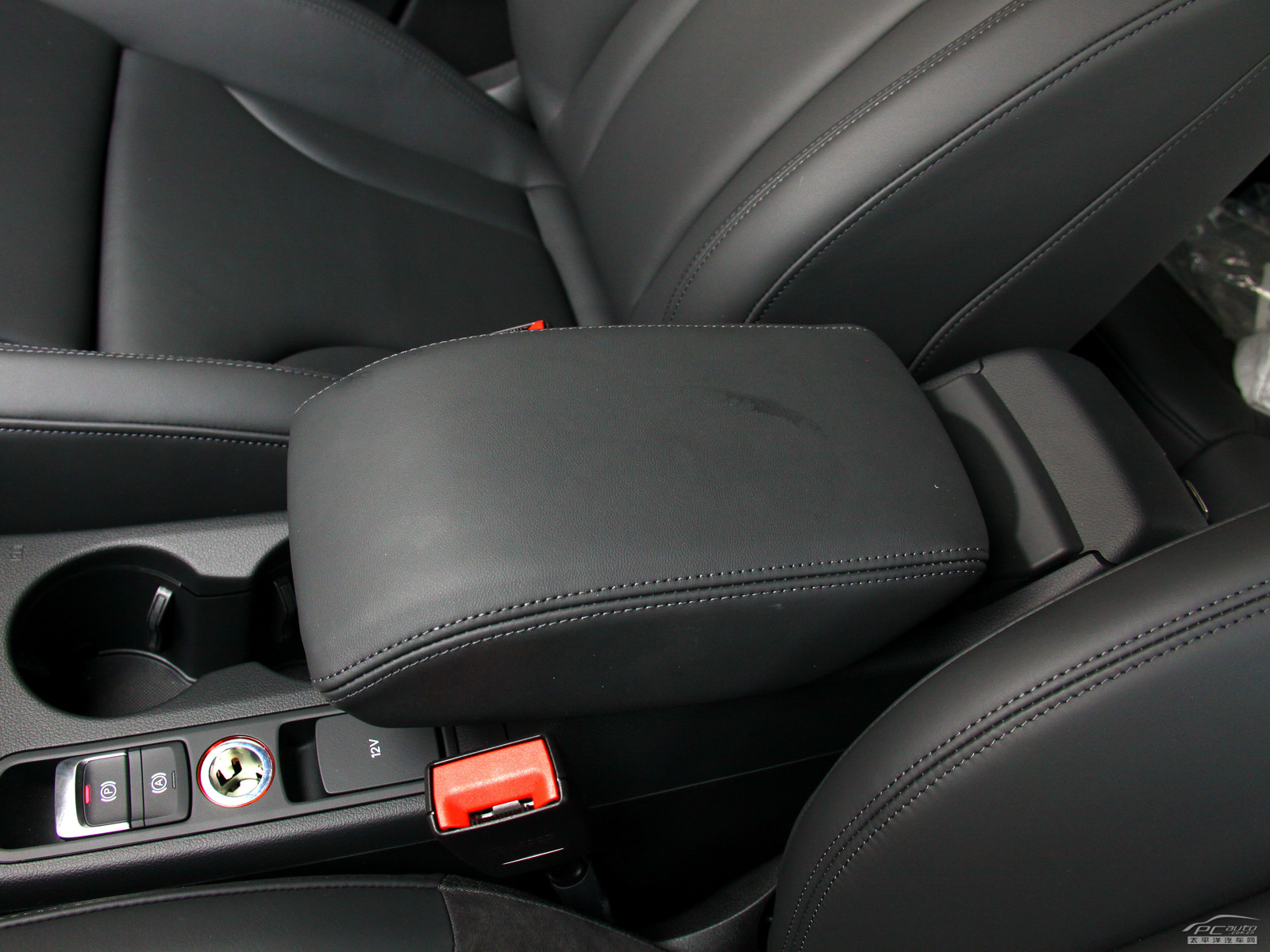 奧迪Q3(進(jìn)口)內(nèi)飾高清大圖