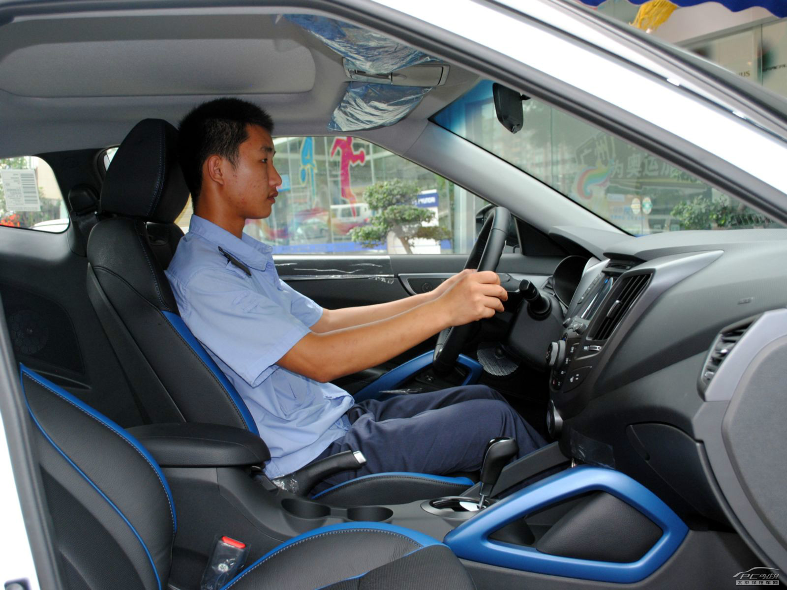 Veloster空間高清大圖