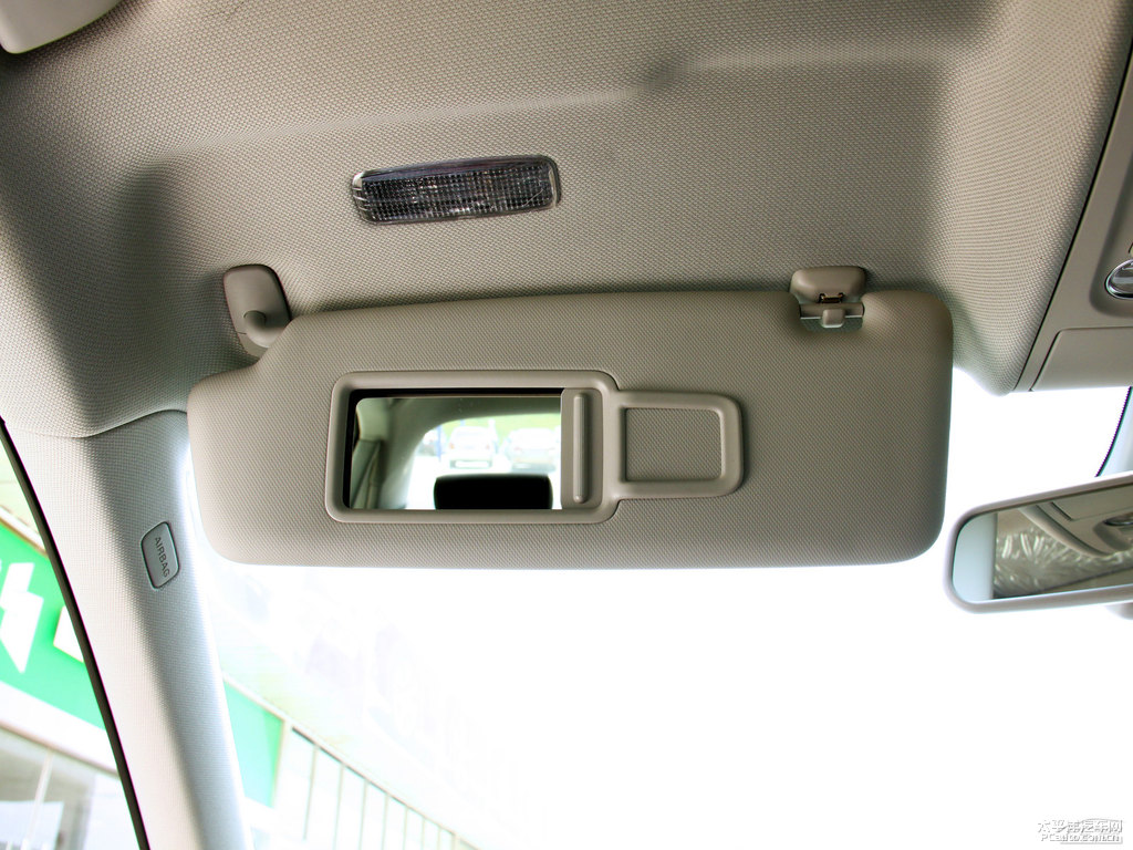 水晶銀奧迪A4L車(chē)廂內(nèi)飾圖片