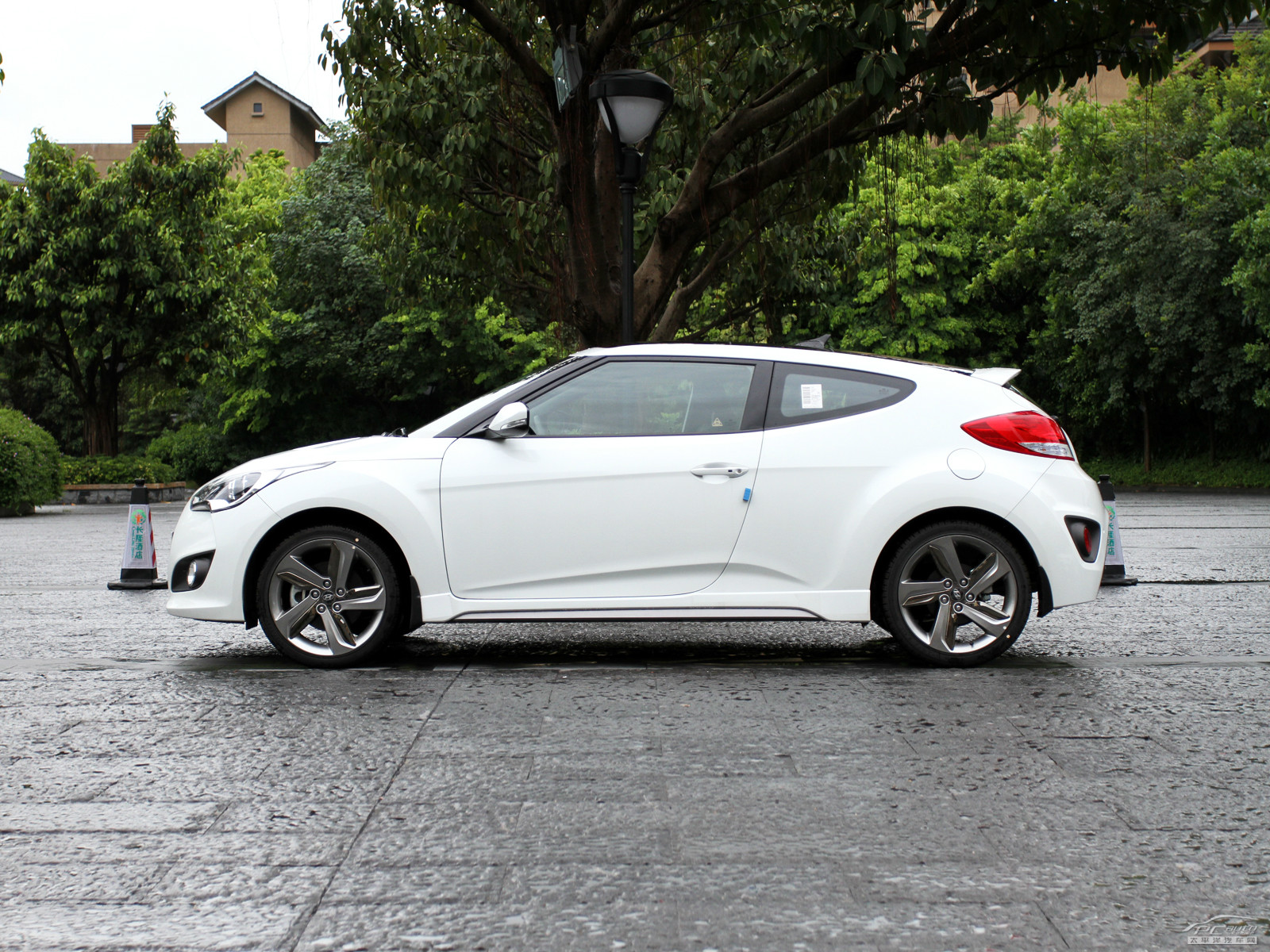 Veloster外觀高清大圖