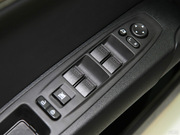 2012款 2.3L 自動(dòng)旗艦型 2012款 2.3L 自動(dòng)旗艦型