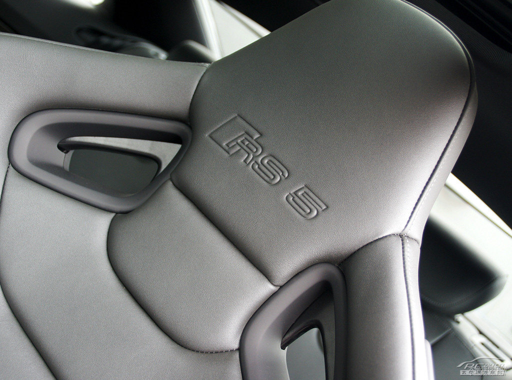 圣邦藍奧迪RS 5車廂內(nèi)飾圖片
