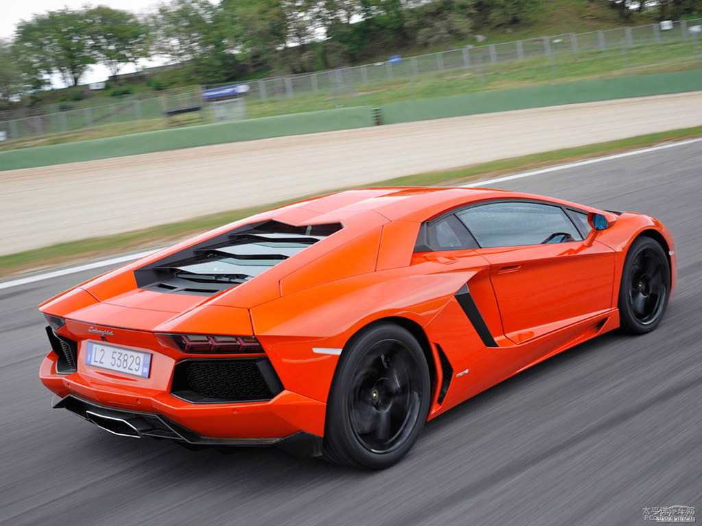 橙色Aventador整車(chē)外觀外觀圖片