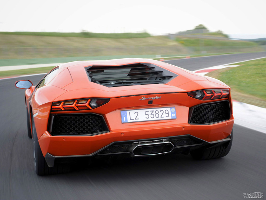 橙色Aventador整車外觀外觀圖片