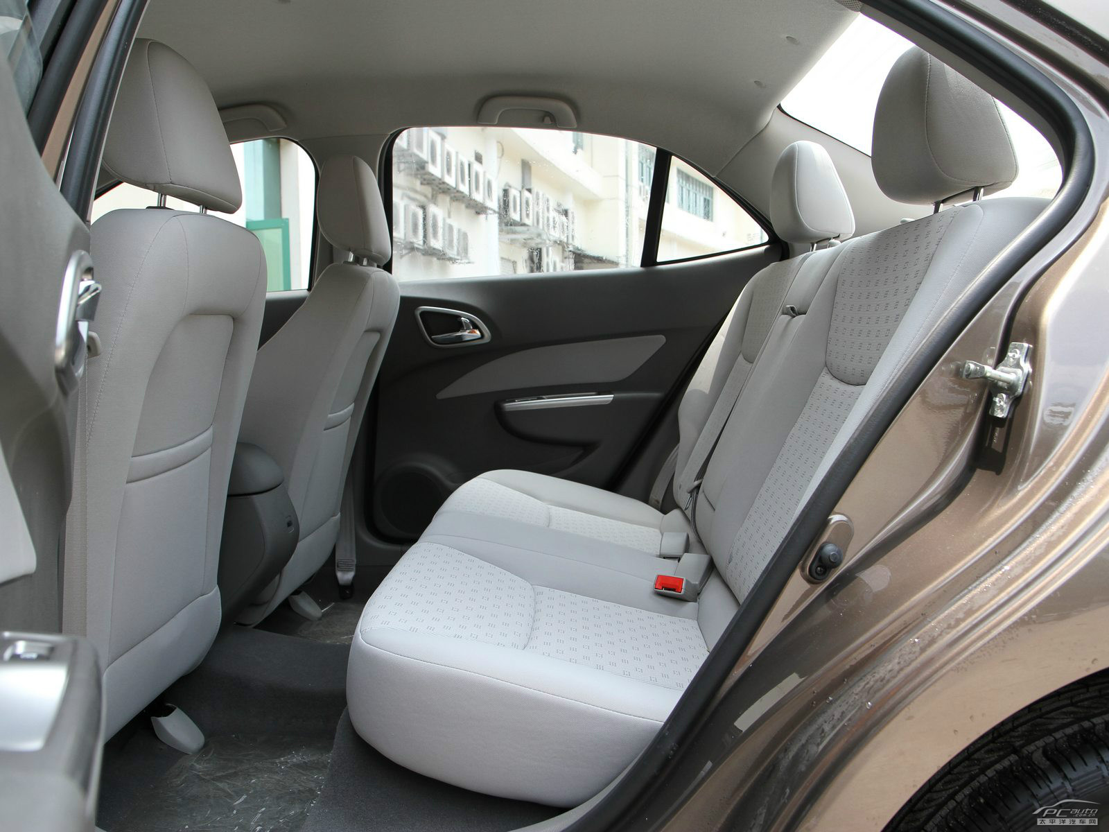 寶駿630空間高清大圖